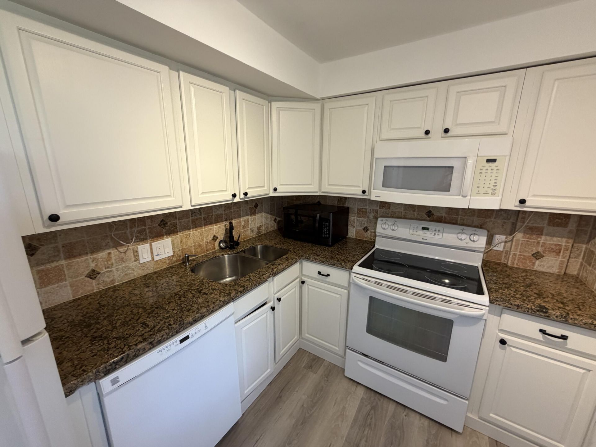 2650 S Course Drive, Unit 203, Pompano Beach, FL 33069 Photo