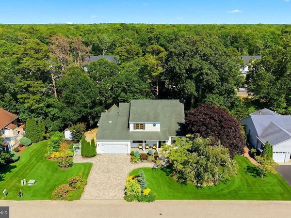13 SHOVELER LANE, MANAHAWKIN, NJ 08050