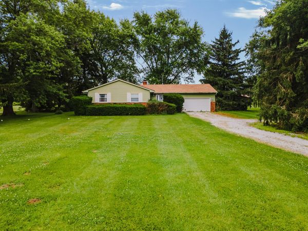 1900 Winchester Southern Road , Canal Winchester, OH 43110