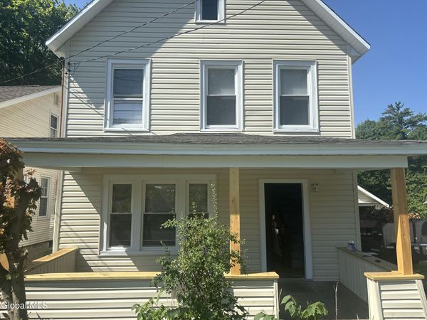618 Kenwood Avenue, Delmar, NY 12054