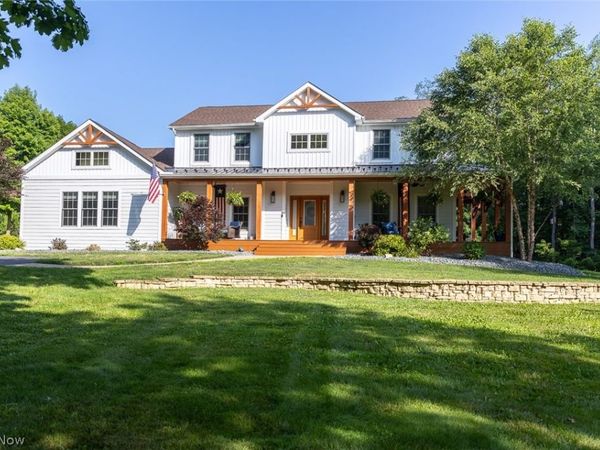 44759 Crestview Road , Columbiana, OH 44408