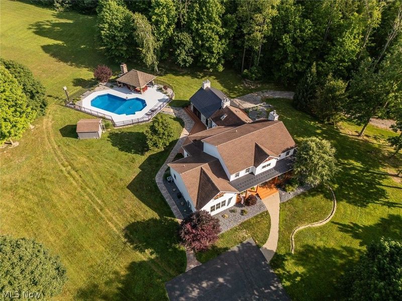 44759 Crestview Road, Columbiana, OH 44408 Photo 3