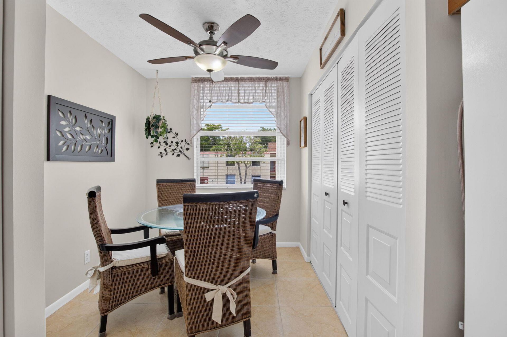 11 Willowbrook Lane, Unit 204, Delray Beach, FL 33446 Photo