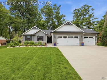 5915 Chickadee Lane, Independence Twp, MI 48346