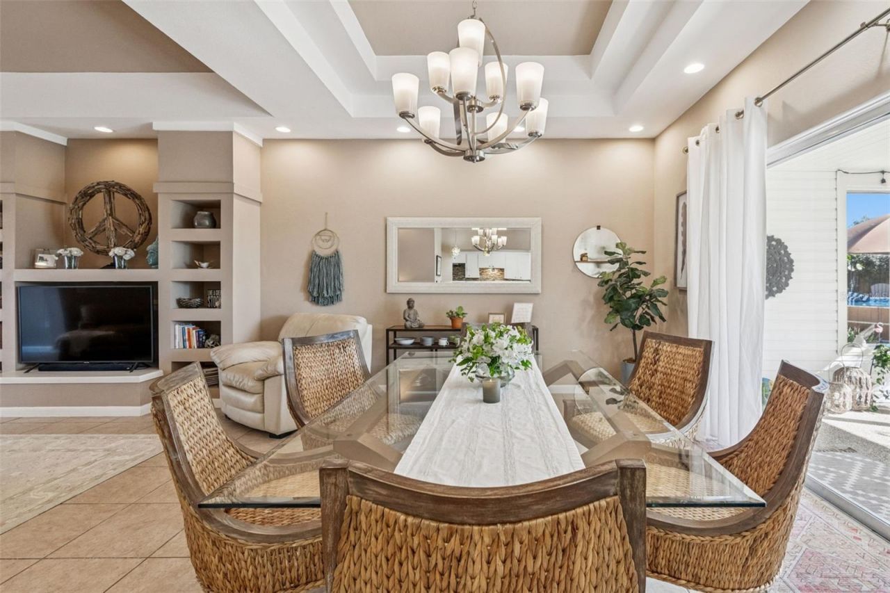 618 Whitfield Avenue, Sarasota, FL 34243 Photo