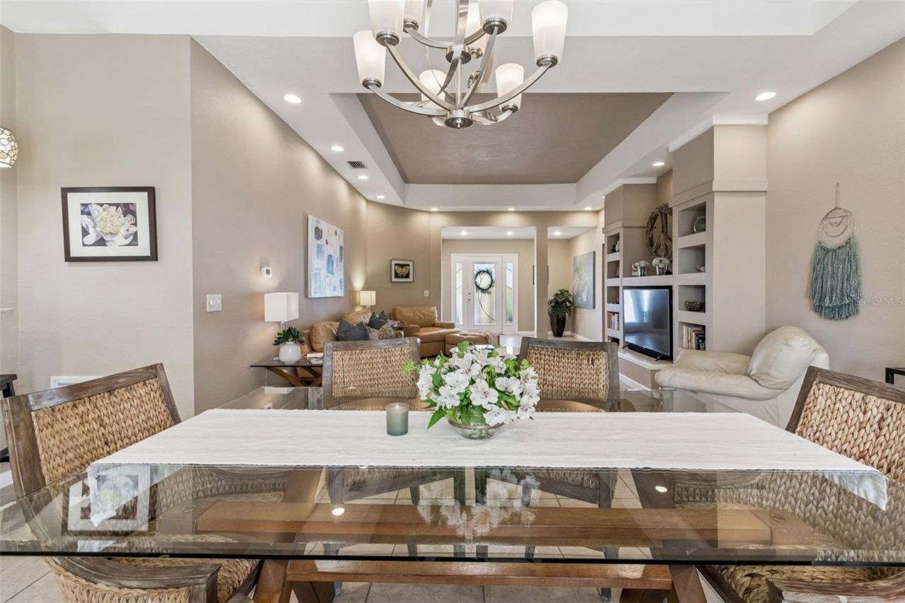 618 Whitfield Avenue, Sarasota, FL 34243 Photo