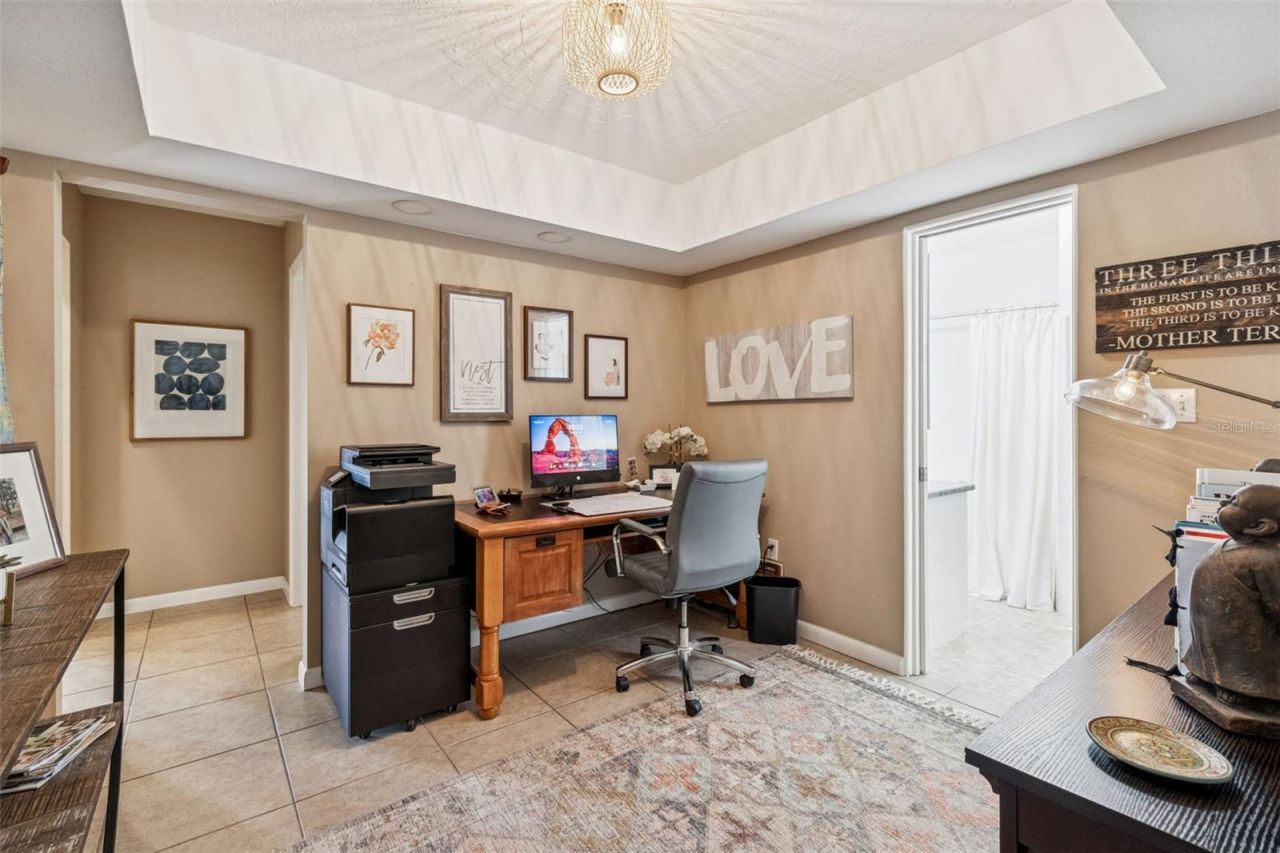618 Whitfield Avenue, Sarasota, FL 34243 Photo