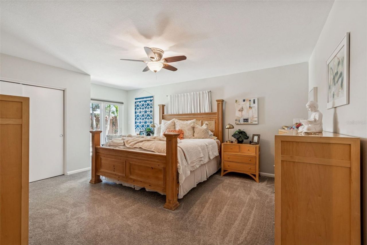 618 Whitfield Avenue, Sarasota, FL 34243 Photo