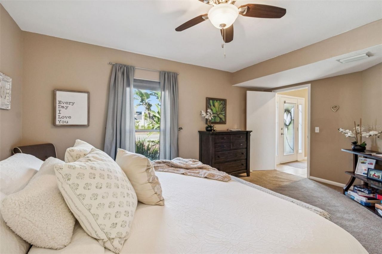 618 Whitfield Avenue, Sarasota, FL 34243 Photo