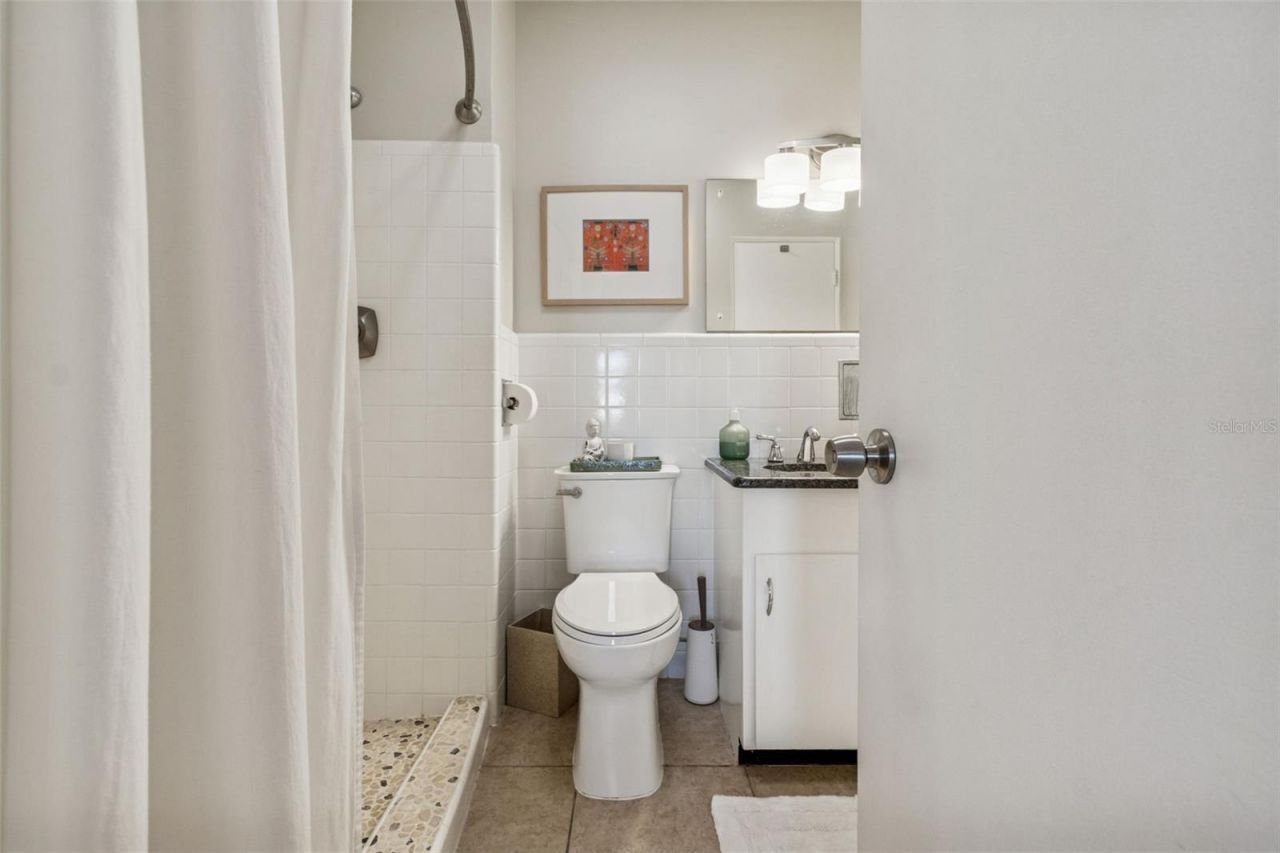618 Whitfield Avenue, Sarasota, FL 34243 Photo