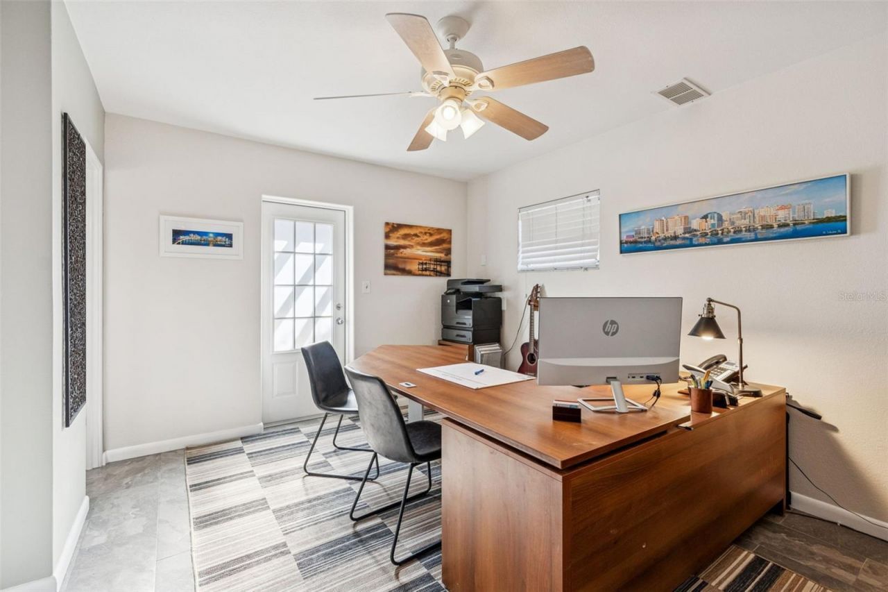 618 Whitfield Avenue, Sarasota, FL 34243 Photo