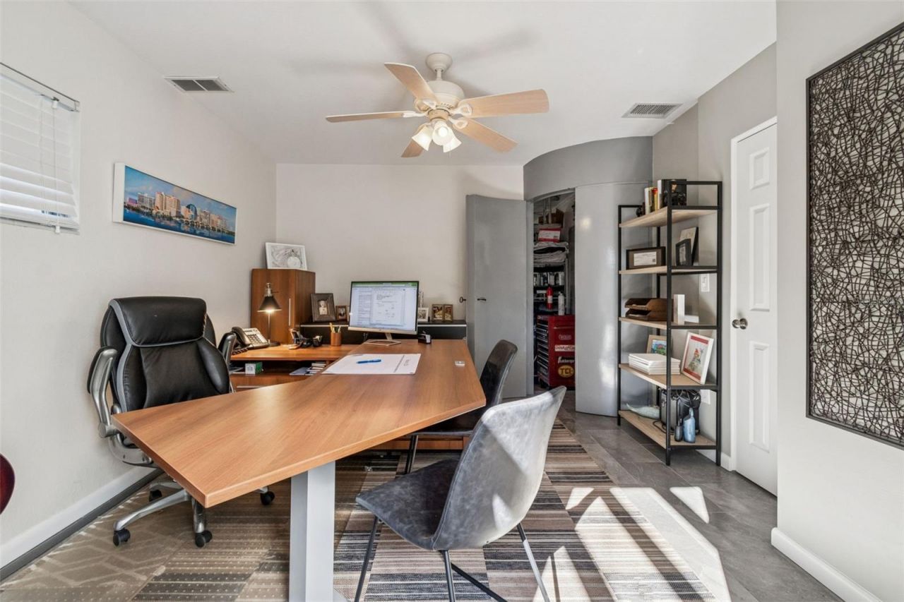 618 Whitfield Avenue, Sarasota, FL 34243 Photo