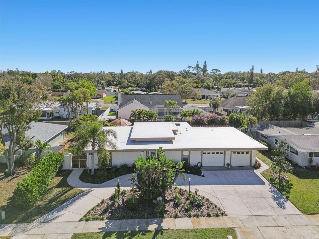 618 Whitfield Avenue, Sarasota, FL 34243 Photo