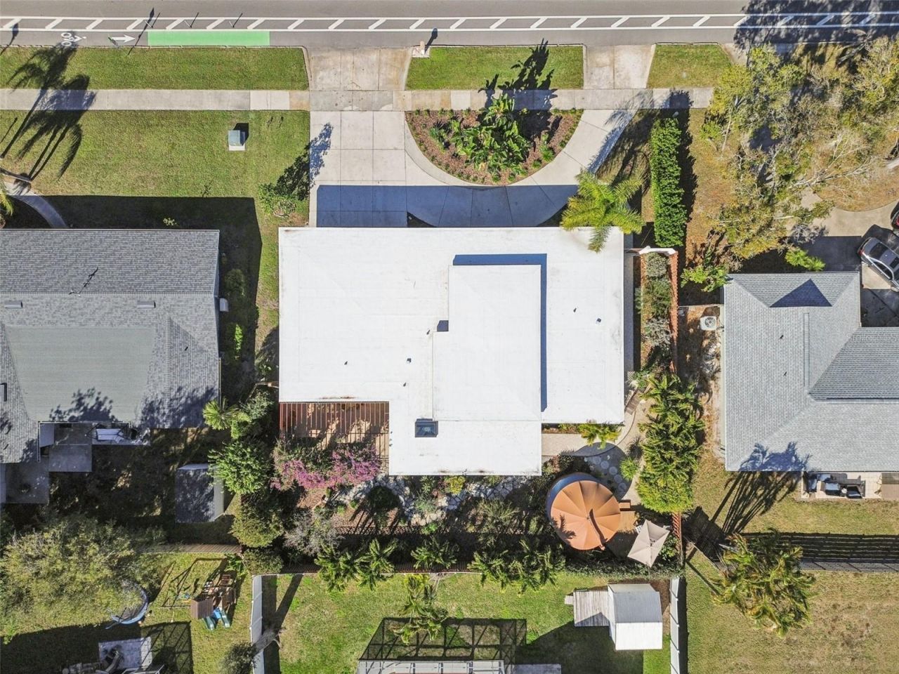 618 Whitfield Avenue, Sarasota, FL 34243 Photo