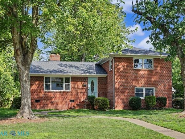 8 Riverdale Drive , Hampton, VA 23666