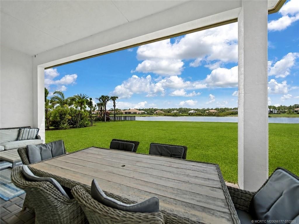 2044 SW English Garden Drive, Palm City, FL 34990 Photo