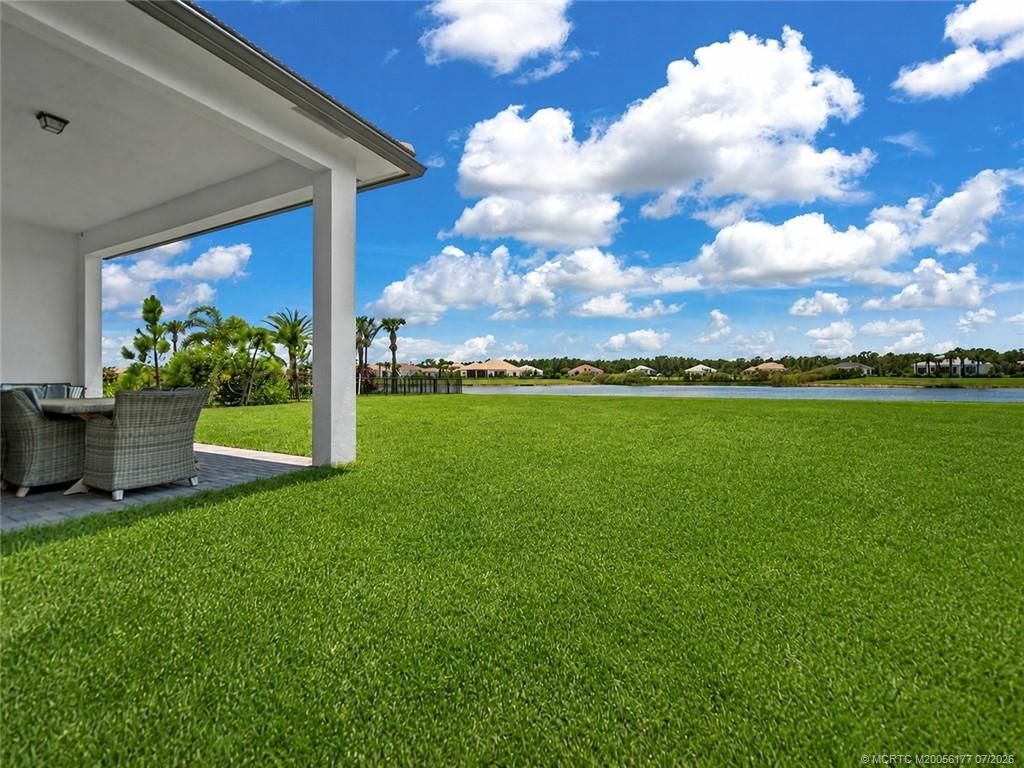 2044 SW English Garden Drive, Palm City, FL 34990 Photo