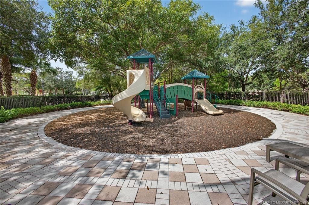 2044 SW English Garden Drive, Palm City, FL 34990 Photo
