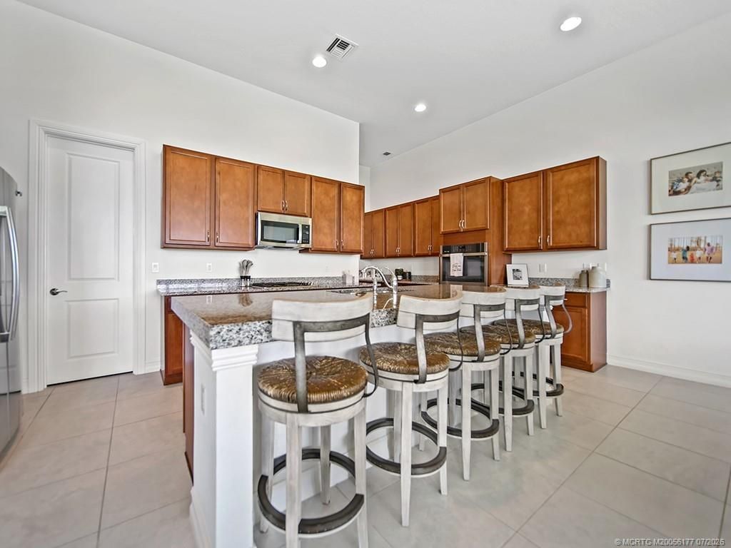 2044 SW English Garden Drive, Palm City, FL 34990 Photo
