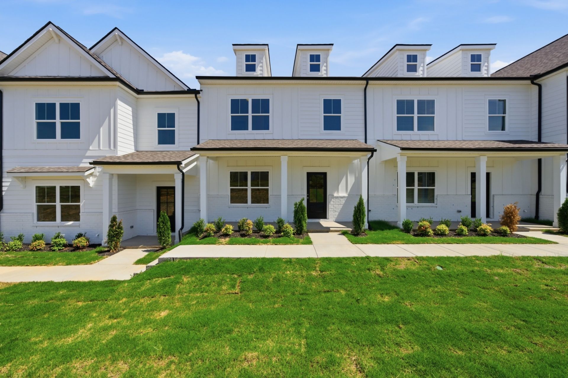 213 Martindale Ln , Clarksville, TN 37043 Main Photo