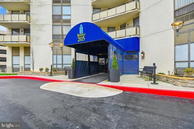 205 E JOPPA ROAD, TOWSON, MD 21286