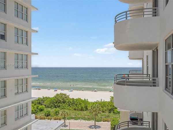 5555 Collins Ave , Unit 7B, Miami Beach, FL 33140