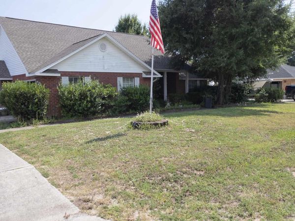 3009 Corsair Dr, Pensacola, FL 32507
