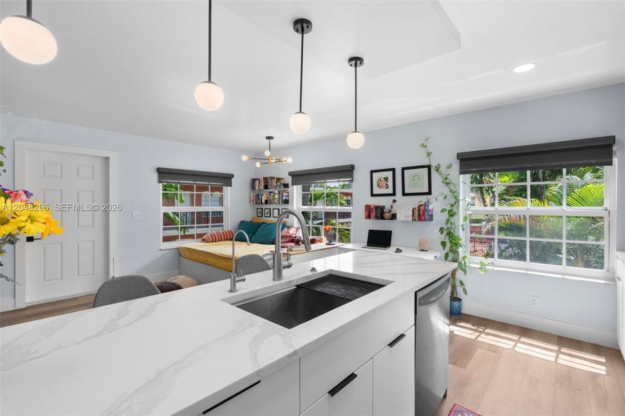 1405 Miami Rd , Unit 29, Fort Lauderdale, FL 33316 Photo