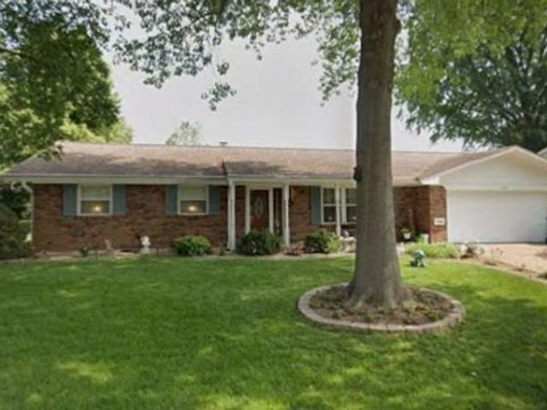 5905 Heritage Station Road , Belleville, IL 62223