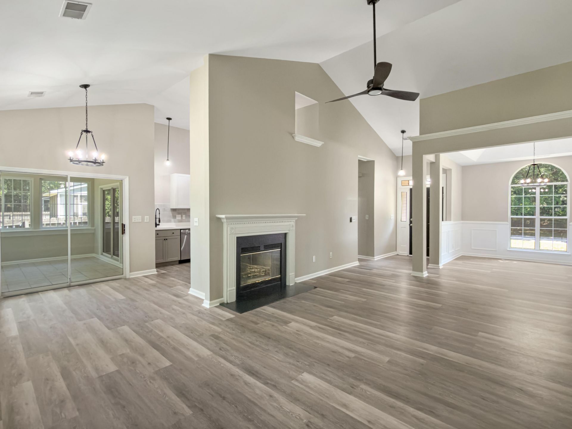 8524 Stonebridge Drive Photo 12