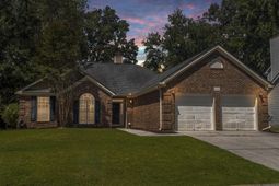 8524 Stonebridge Drive photo 4