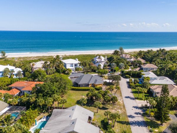 1370 White Heron Lane, Vero Beach, FL 32963