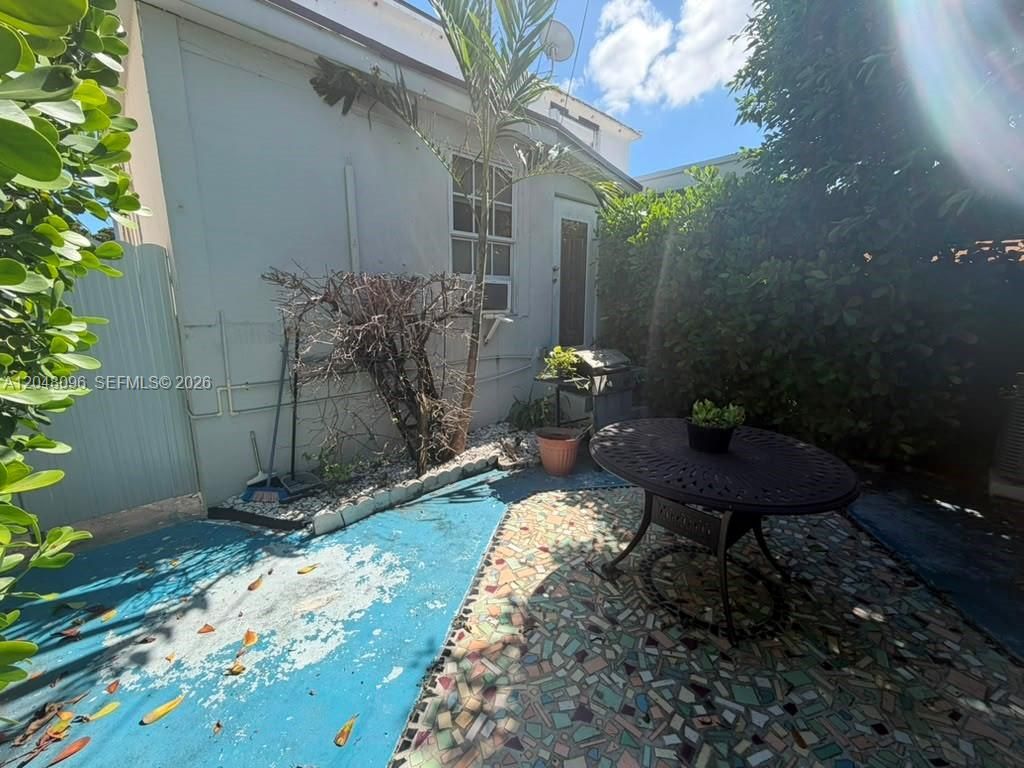 655 85th St, Miami Beach, FL 33141 Photo