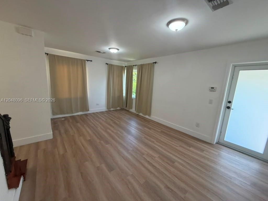 655 85th St, Miami Beach, FL 33141 Photo