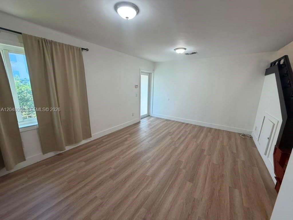 655 85th St, Miami Beach, FL 33141 Photo