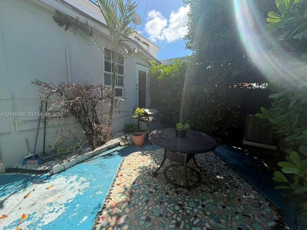 655 85th St, Miami Beach, FL 33141 Photo