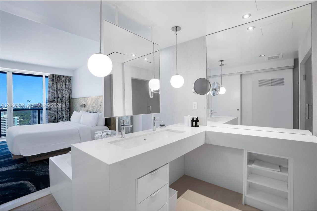 3101 Bayshore Dr , Unit 2306, Fort Lauderdale, FL 33304 Photo
