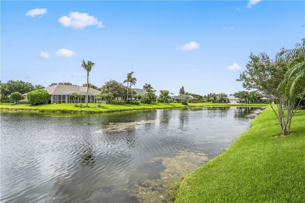 1000 White Tail Avenue Sw, Vero Beach, FL 32968 Photo