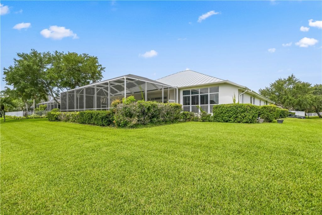 1000 White Tail Avenue Sw, Vero Beach, FL 32968 Photo