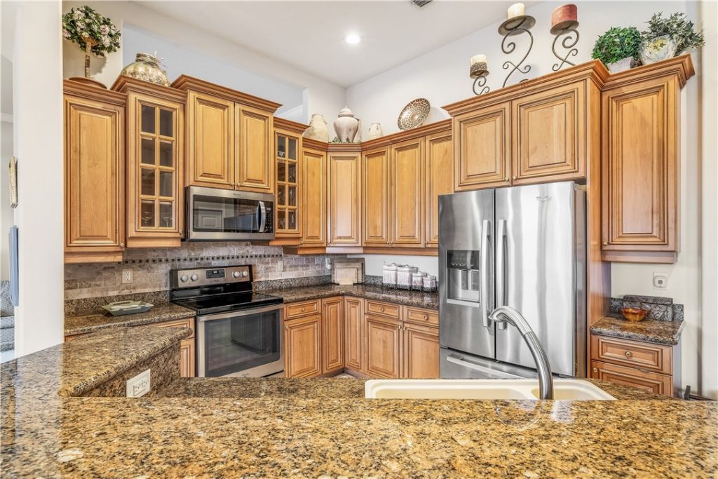 1000 White Tail Avenue Sw, Vero Beach, FL 32968 Photo