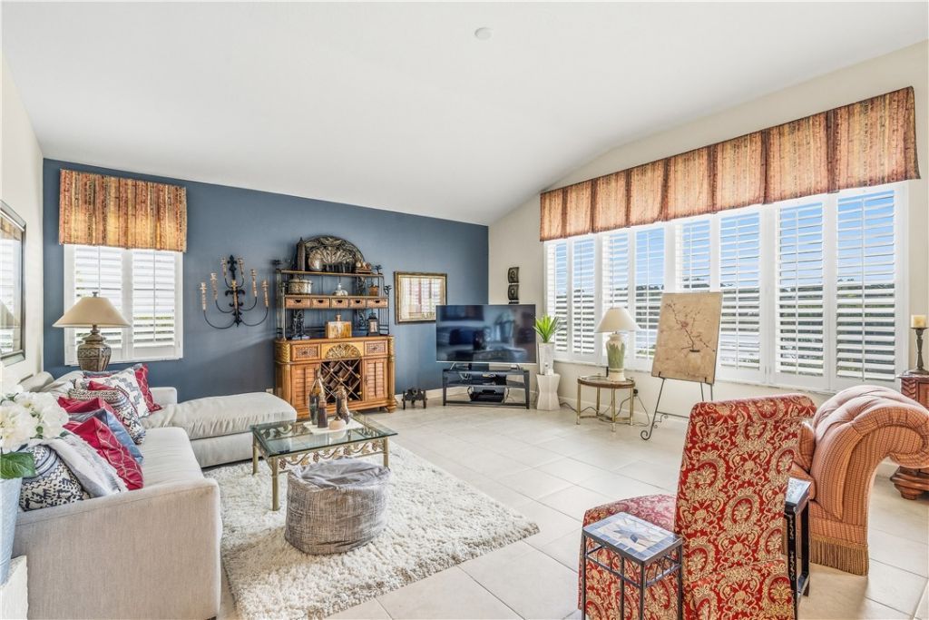 1000 White Tail Avenue Sw, Vero Beach, FL 32968 Photo