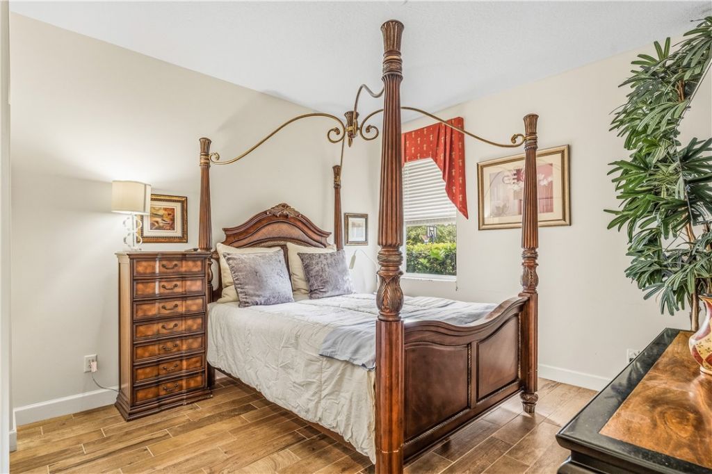 1000 White Tail Avenue Sw, Vero Beach, FL 32968 Photo