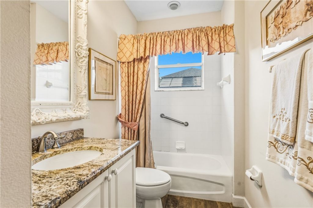 1000 White Tail Avenue Sw, Vero Beach, FL 32968 Photo
