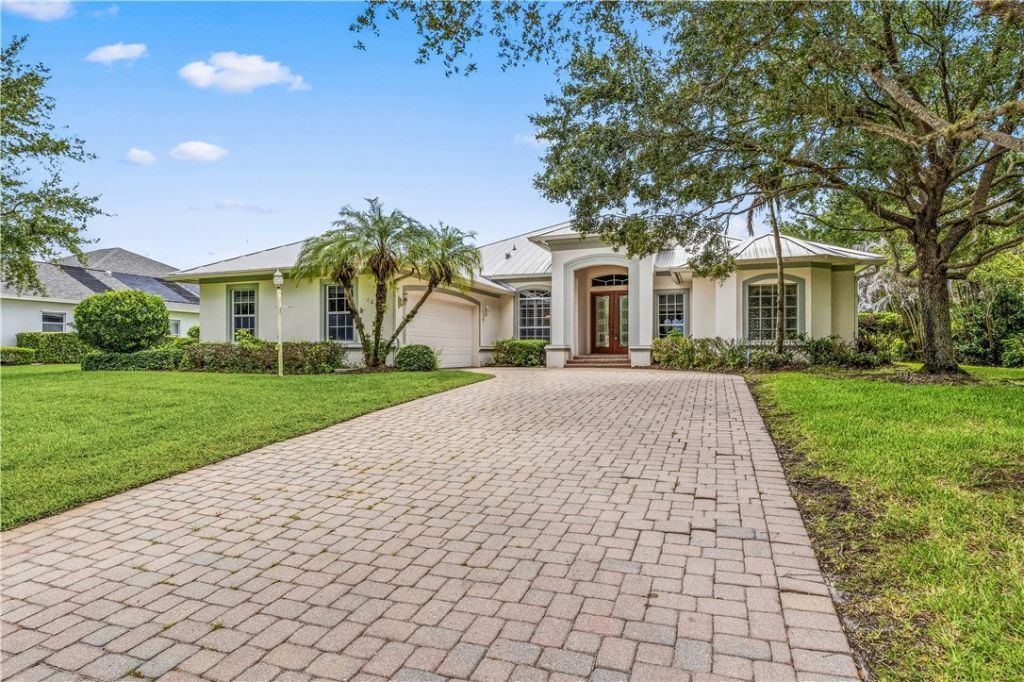 1000 White Tail Avenue Sw, Vero Beach, FL 32968 Photo