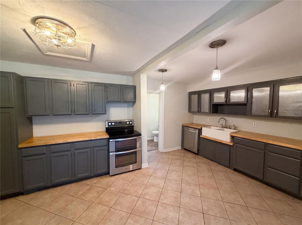 900 Oak Drive , Leesburg, FL 34748 Photo