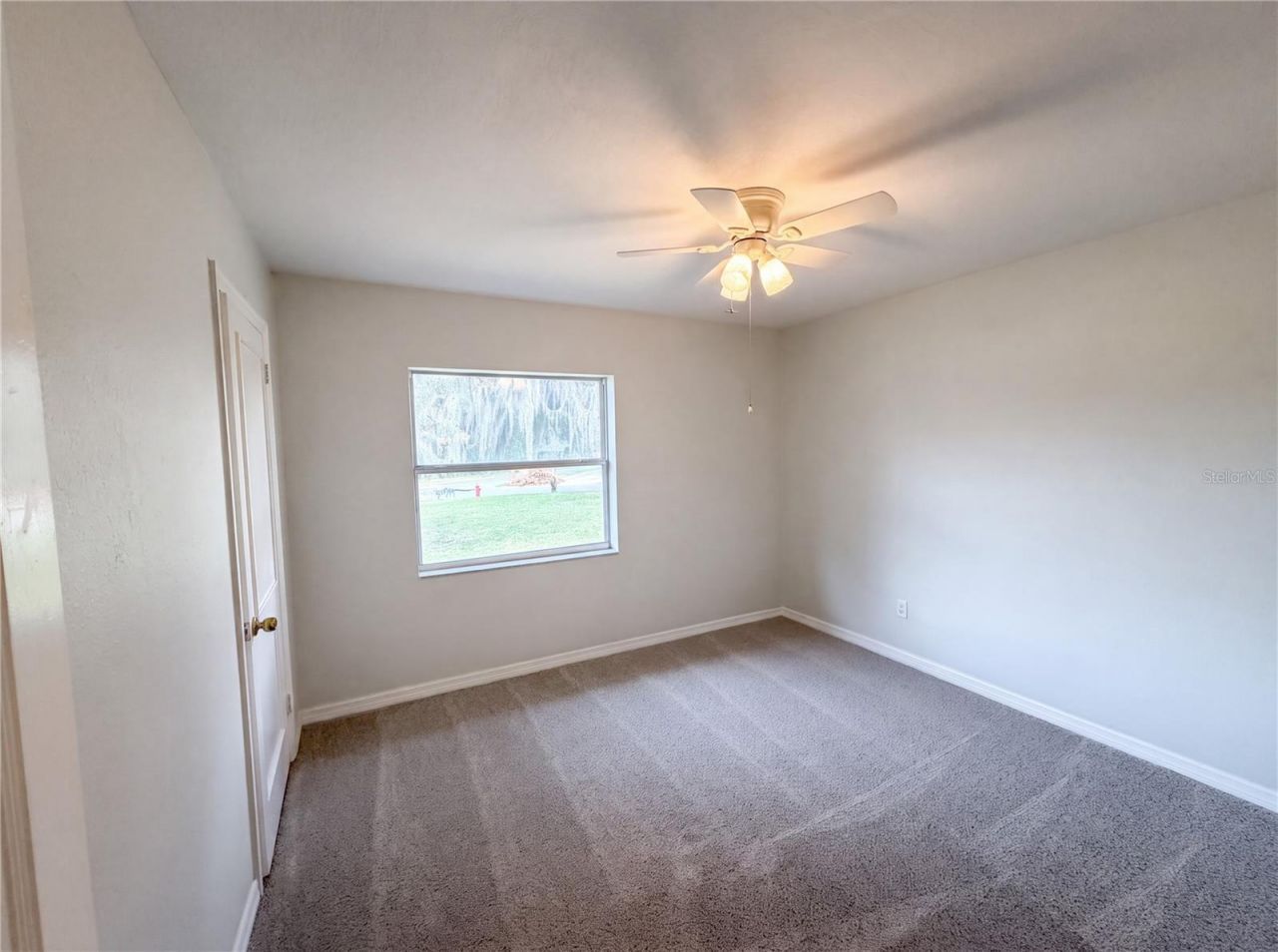 900 Oak Drive , Leesburg, FL 34748 Photo
