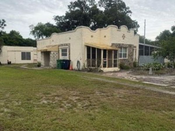 8705 N WICK PLACE , TAMPA, FL 33604