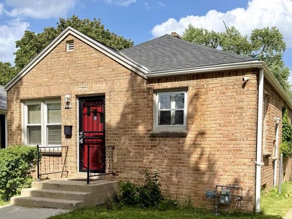 4656 N 21st STREET, Milwaukee, WI 53209