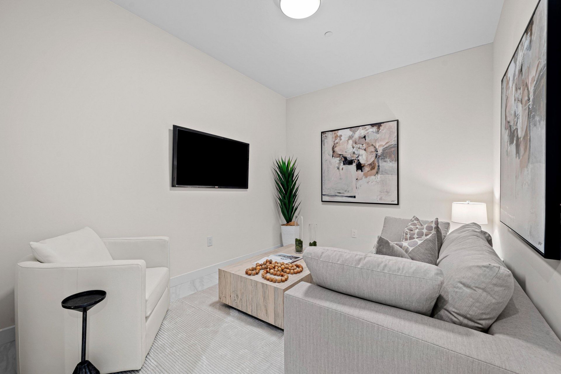 220 SE Mizner Boulevard, Unit 102, Boca Raton, FL 33432 Photo