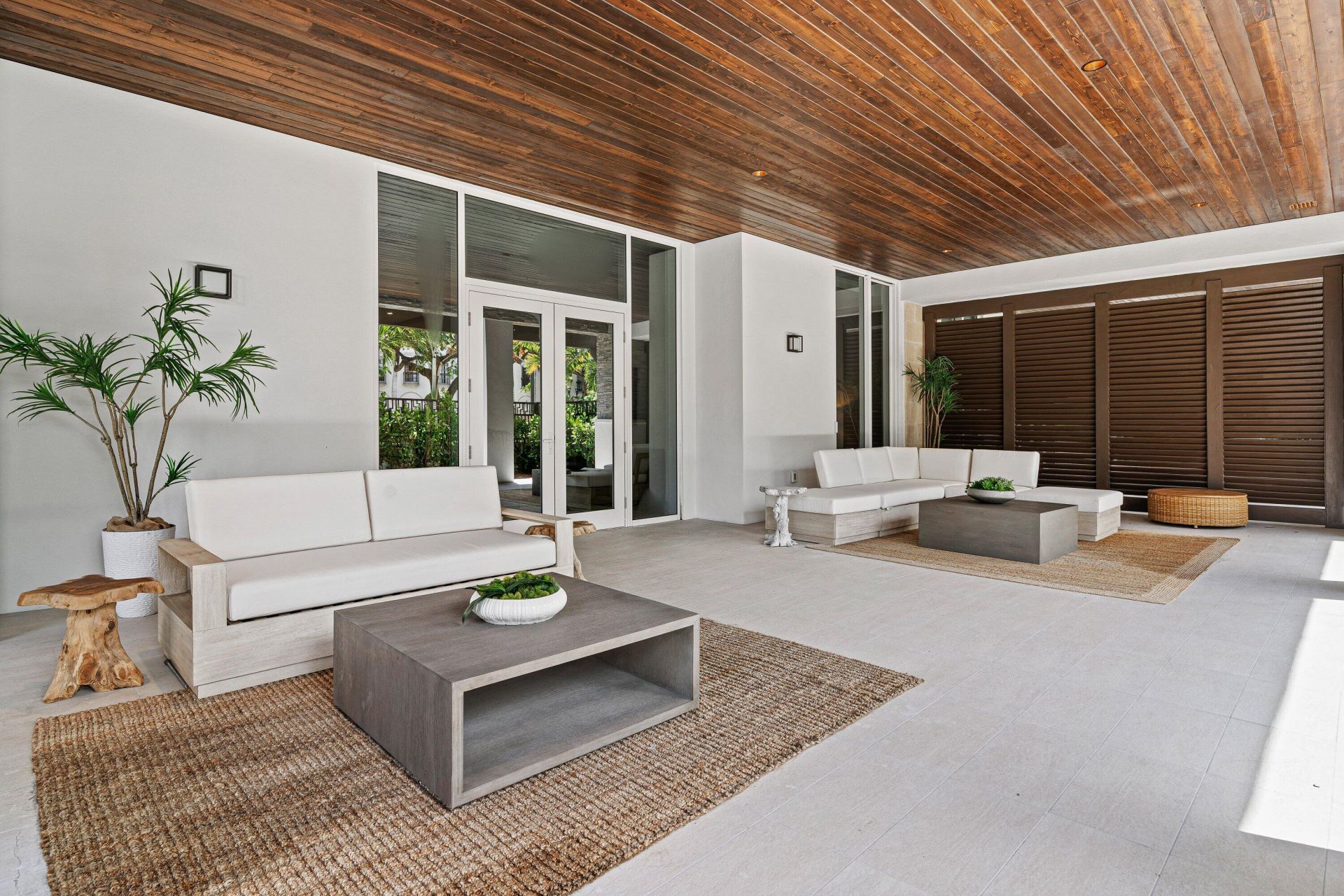 220 SE Mizner Boulevard, Unit 102, Boca Raton, FL 33432 Photo